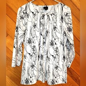 Worthington black and white floral scribble print 3/4 sleeve blouse size medium